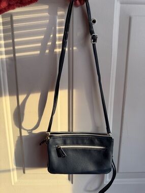 Classic Black Crossbody Bag - Sleek Everyday Shoulder Bag